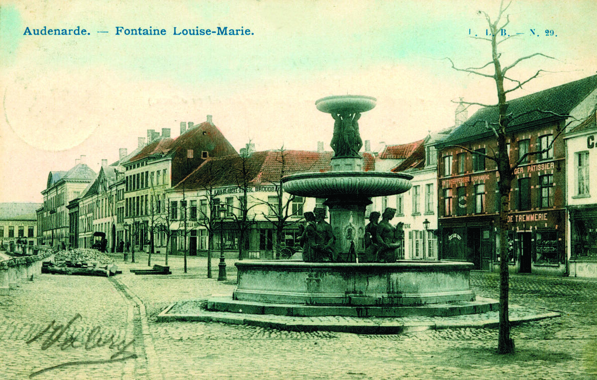LouiseMarie fontaine cascade Stad Oudenaarde
